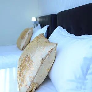 Hotel The Helmet, Saint-Josse-ten-Noode